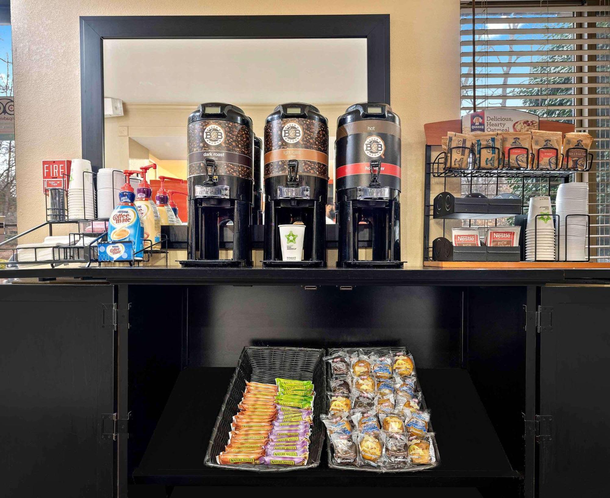 Extended Stay America Suites - Louisville - Alliant Avenue Exteriör bild